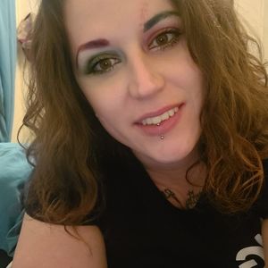 Meet your Posher, Connie